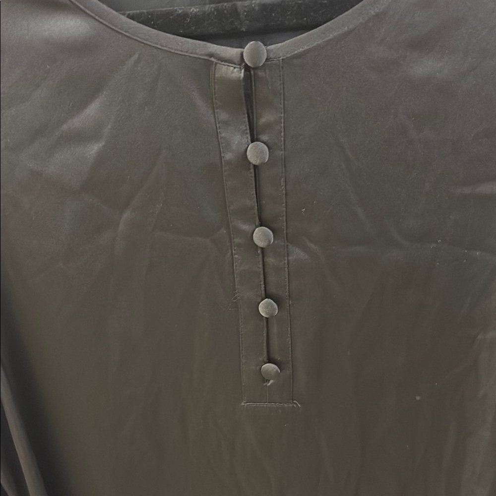 JM Collection Black Silky Blouse - Picture 3 of 7